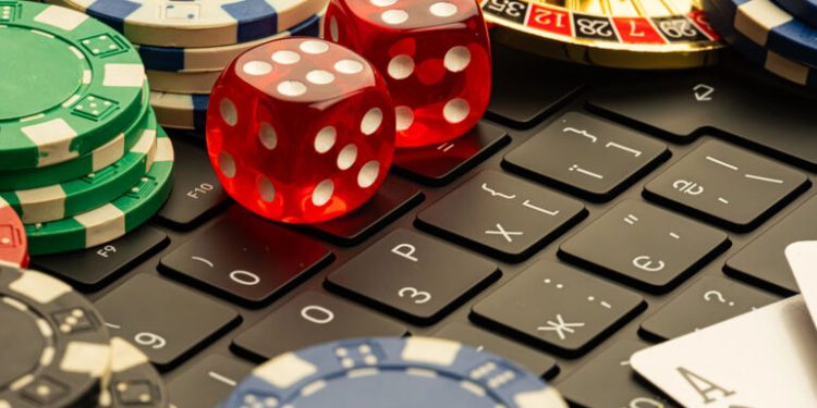 How do casinos guarantee reliable and smooth game performance?