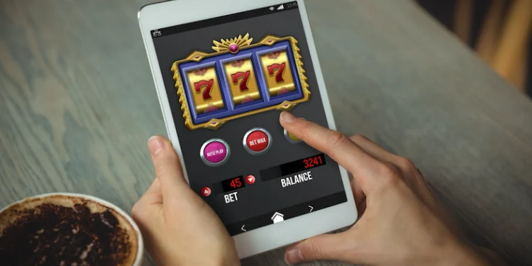 What makes feature combination systems interesting for online slot players?