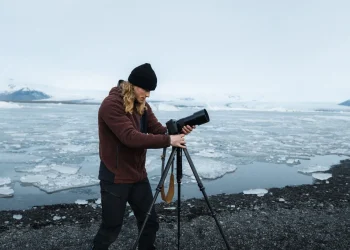 How to Take Better Travel Photos Without Carrying Heavy Camera Gear
